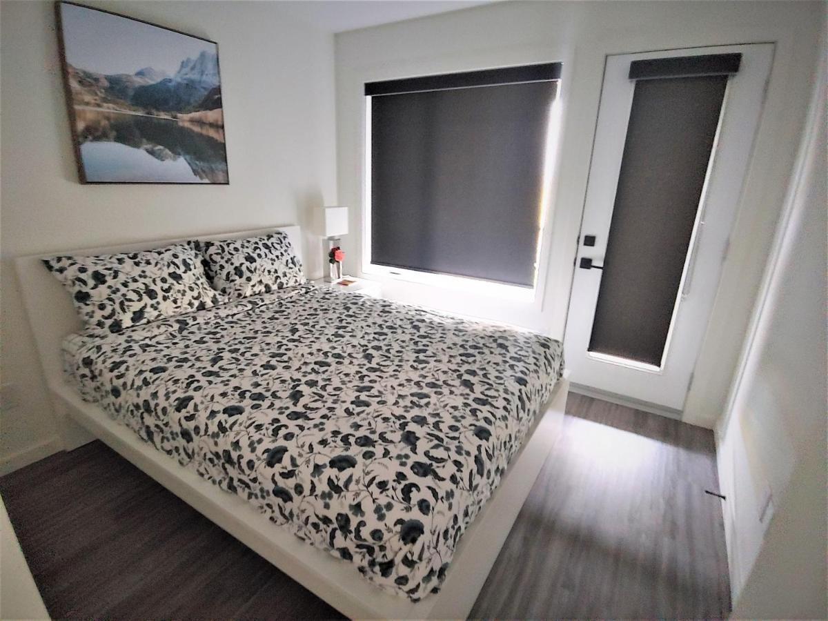 Serene 2 Bedroom Condo With Balcony And Lakeview Winnipeg Bagian luar foto