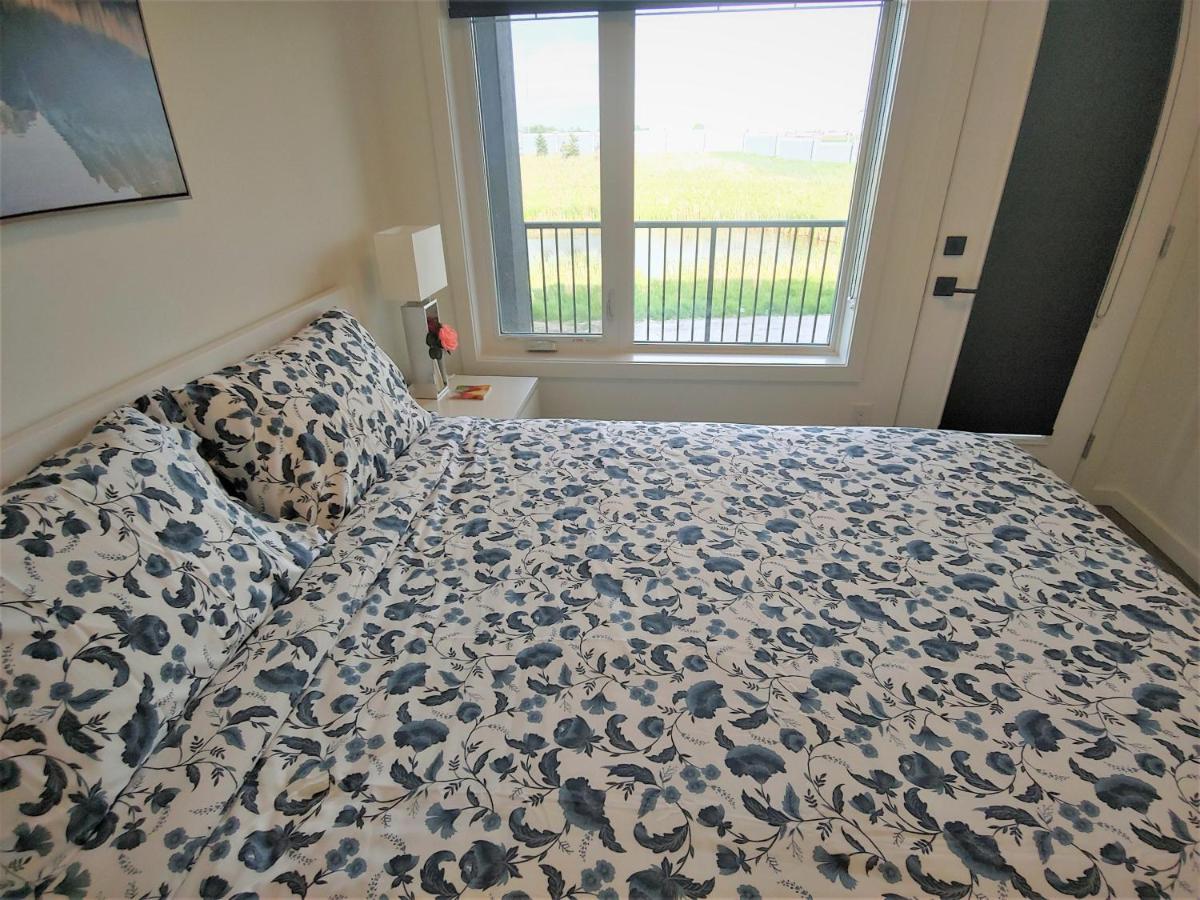 Serene 2 Bedroom Condo With Balcony And Lakeview Winnipeg Bagian luar foto